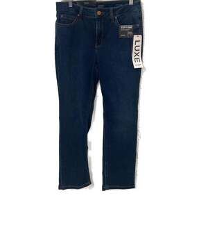 Jones New York Lexington Straight Leg Sculpt + Shape Jeans 10P Westpoint Wash
